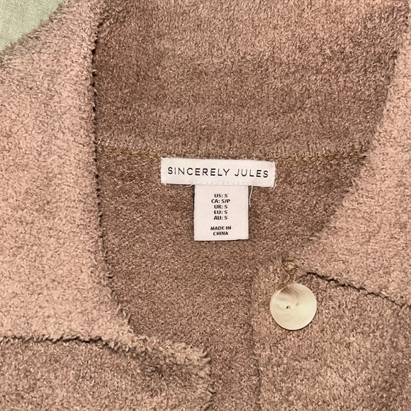 Sweater - Picture 3 of 3